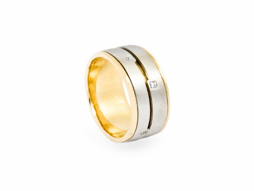 Aliança de Casamento Ouro Amarelo e Branco com Diamantes ALR004092