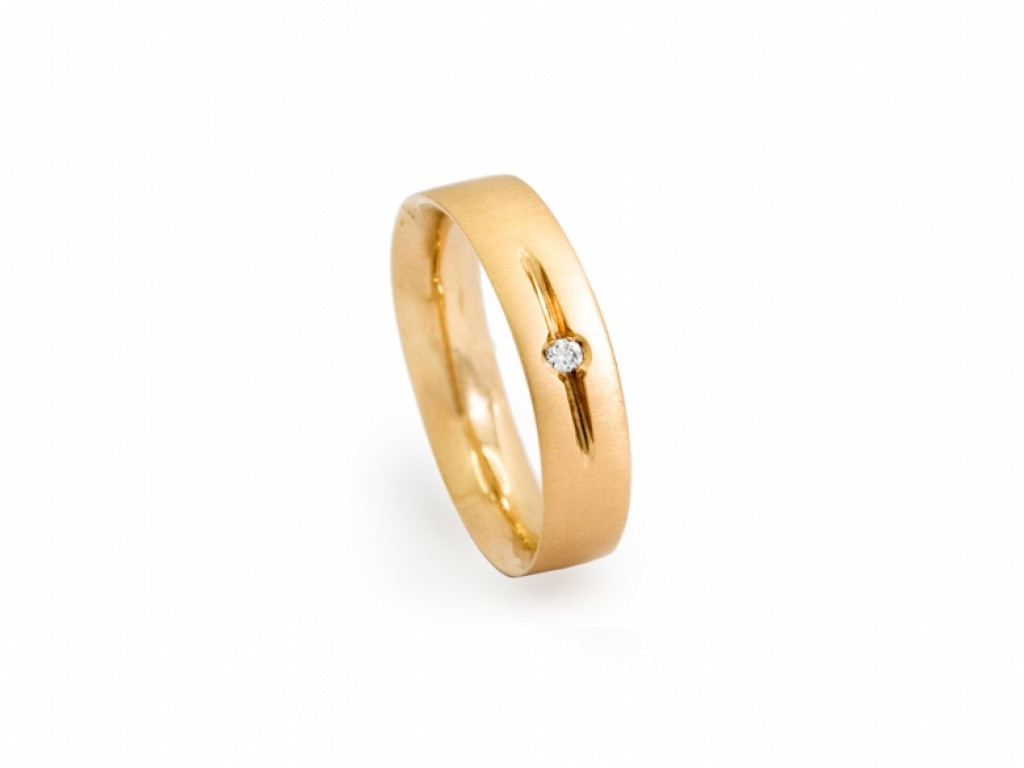 Aliança de Casamento Ouro Amarelo com Diamantes ALR003571