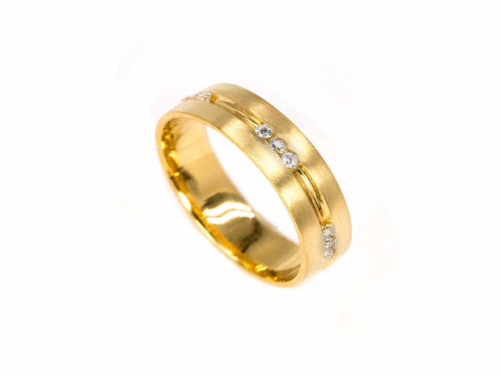 Aliança de Casamento Ouro Amarelo com Diamantes ALR003604