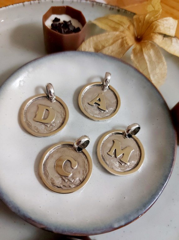 Medalhas de prata 925 Letras