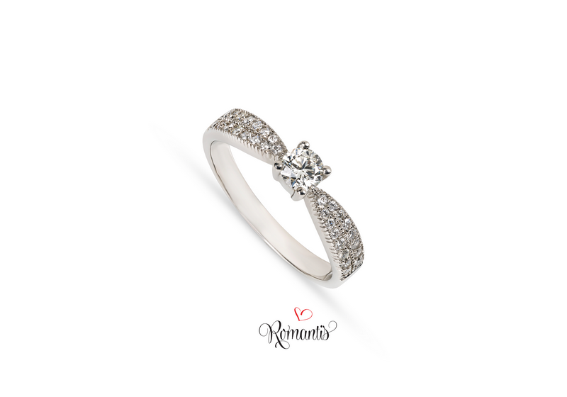 Anel Noivado platina diamante.