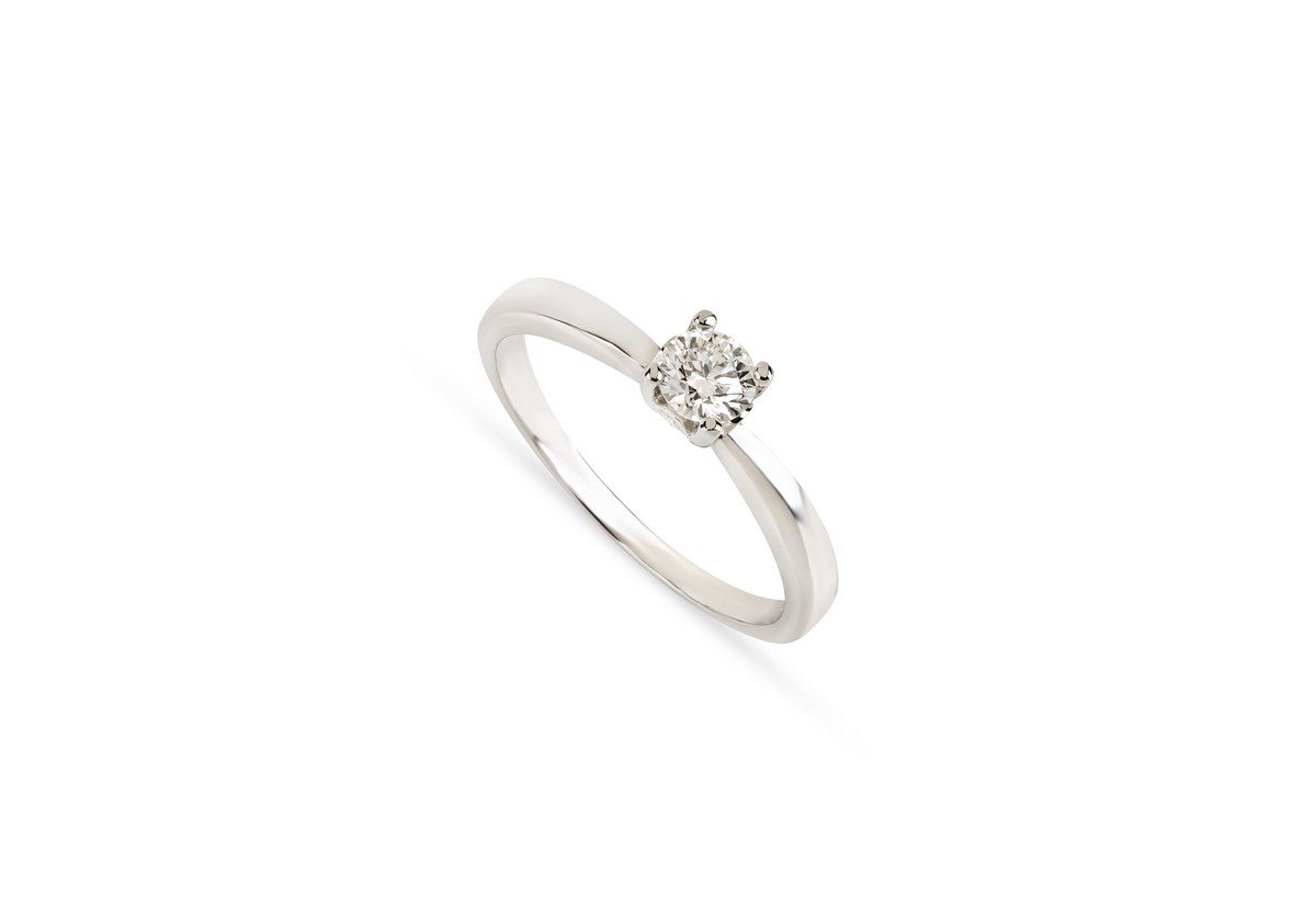 ANEL ROMANTIS EM PLATINA 950 COM 5 DIAMANTES