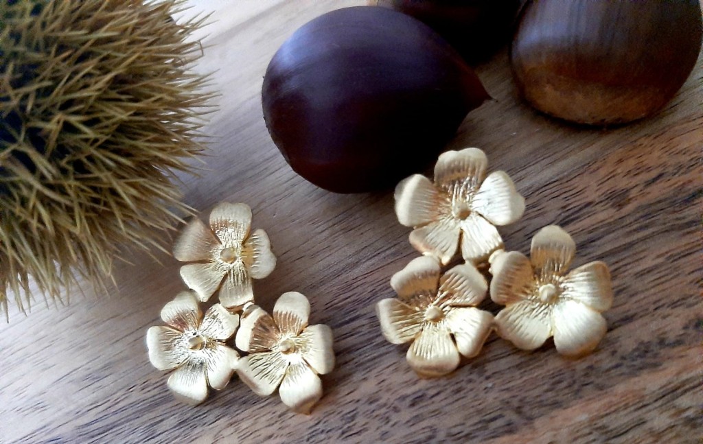 Brincos Flores Prata Dourada 