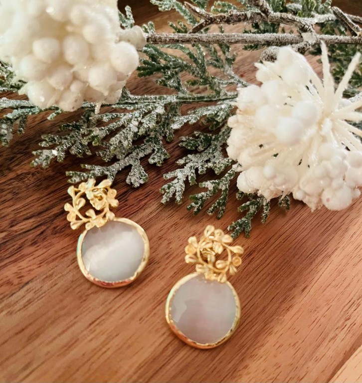 Brincos Flores Prata Dourada com perola