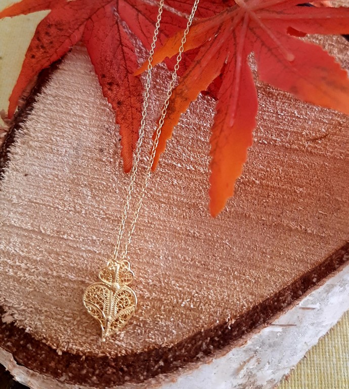 Colar de Prata Coração Filigrana Dourada