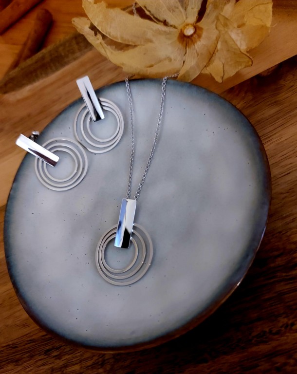 Conjunto Fio e brincos de prata 925 tres circulos