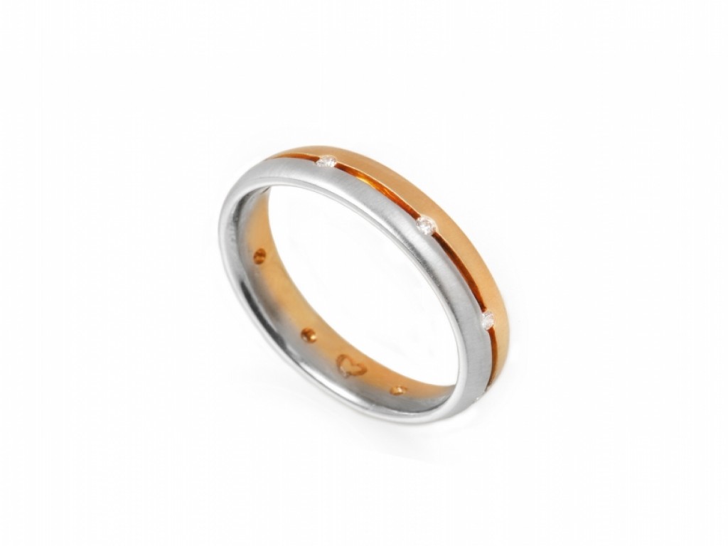 Aliança de Casamento Ouro Amarelo e Branco com Diamantes ALR003625A