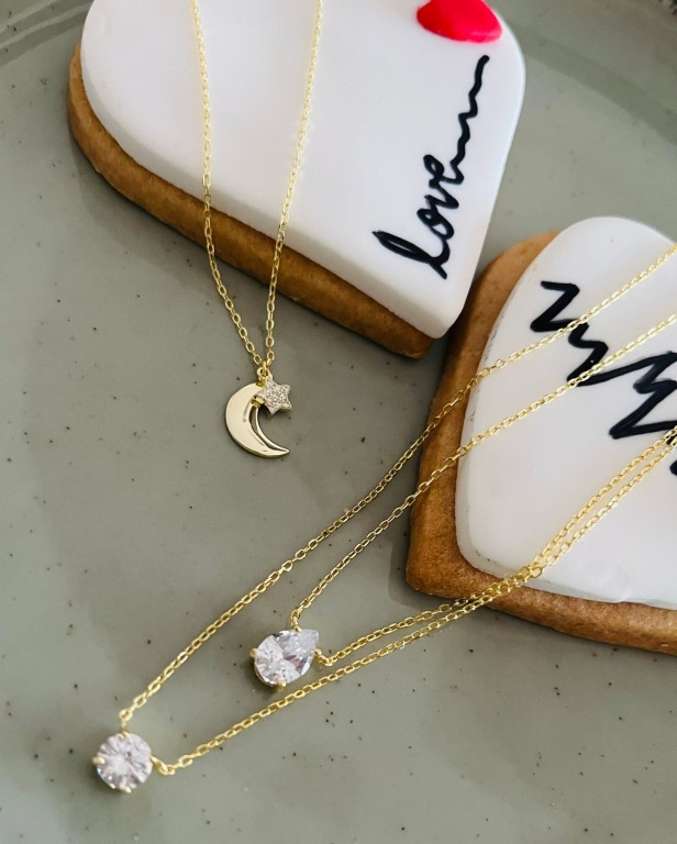 Fios em prata dourada 925 com pendente Brilhante e Lua